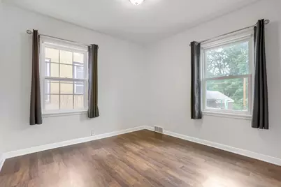1882 Hawthorne Avenue E, Saint Paul, MN 55119 - Photo 14
