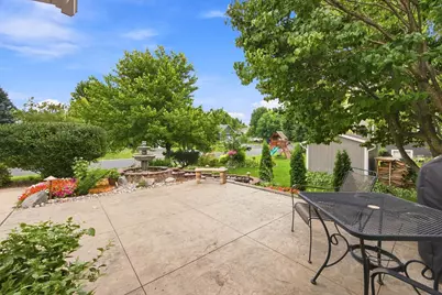 2003 Ponds Way, Shakopee, MN 55379 - Photo 4