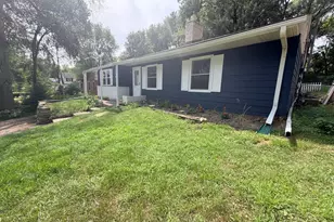 658 Gentry Ave N, Oakdale, MN 55128 - Photo 2