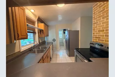 658 Gentry Avenue N, Oakdale, MN 55128 - Photo 8