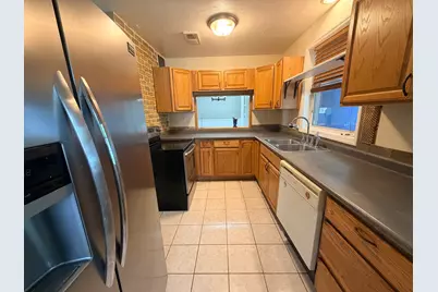 658 Gentry Avenue N, Oakdale, MN 55128 - Photo 6