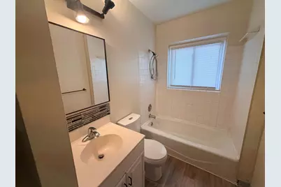 658 Gentry Avenue N, Oakdale, MN 55128 - Photo 16