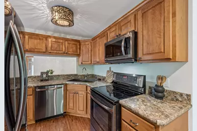 1756 Helena Road N, Oakdale, MN 55128 - Photo 8