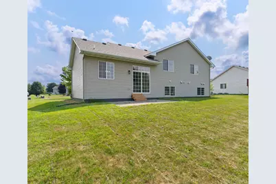 808 Lindsey Lane, Belle Plaine, MN 56011 - Photo 4
