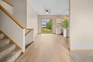 808 Lindsey Ln, Belle Plaine, MN 56011 - Photo 10