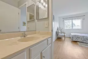 7267 Hunters Run, Eden Prairie, MN 55346 - Photo 18