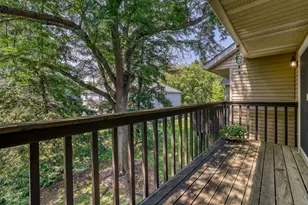 7267 Hunters Run, Eden Prairie, MN 55346 - Photo 20