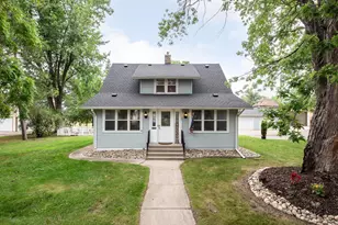 305 8th Ave E, Alexandria, MN 56308 - Photo 1