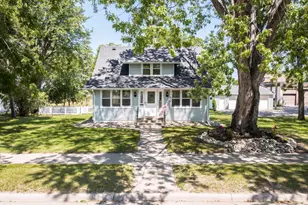 305 8th Ave E, Alexandria, MN 56308 - Photo 1