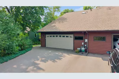 225 Peninsula Road, Medicine Lake, MN 55441 - Photo 44