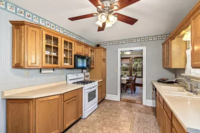 539 W Grand Avenue, Eau Claire, WI 54703 - Photo 18