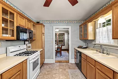 539 W Grand Avenue, Eau Claire, WI 54703 - Photo 16