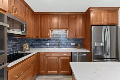 10112 Nord Avenue S, Bloomington, MN 55437 - Photo 14