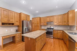 7087 Wellington Ln N, Maple Grove, MN 55369 - Photo 12