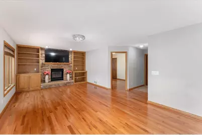 7087 Wellington Lane N, Maple Grove, MN 55369 - Photo 16