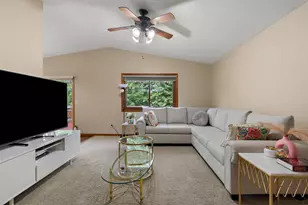 9748 Hames Ct S, Cottage Grove, MN 55016 - Photo 12