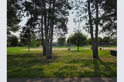 9748 Hames Court S, Cottage Grove, MN 55016 - Photo 4