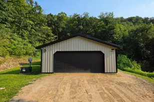 5755 Oak Forest Ln, Houston, MN 55943 - Photo 10