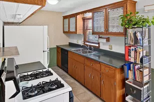 10707 Chowen Cir, Bloomington, MN 55431 - Photo 6