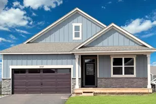 2147 Blf Hts Dr, Shakopee, MN 55379 - Photo 1