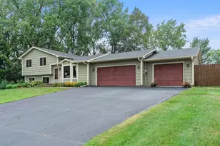 1555 Lamotte Cir, Centerville, MN 55038 - Photo 4