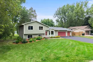 1555 Lamotte Cir, Centerville, MN 55038 - Photo 10