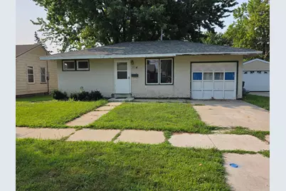 704 Dover Street, Worthington, MN 56187 - Photo 1