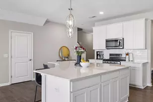11335 Brookview Rd, Woodbury, MN 55129 - Photo 2