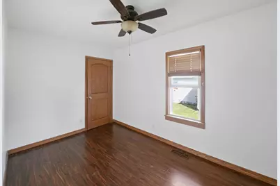 325 Prentice Street S, Clayton, WI 54004 - Photo 10
