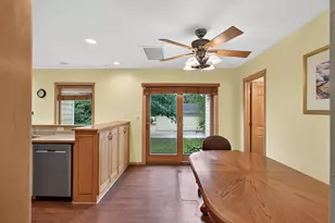 3901 Quail Ave N, Robbinsdale, MN 55422 - Photo 8