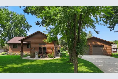 1215 35th Avenue N, Saint Cloud, MN 56303 - Photo 2
