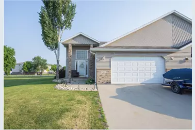 3221 11th Avenue S, Moorhead, MN 56560 - Photo 1
