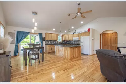 3221 11th Avenue S, Moorhead, MN 56560 - Photo 6