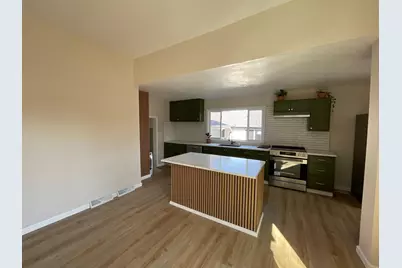 321 7th Street SW, Willmar, MN 56201 - Photo 8