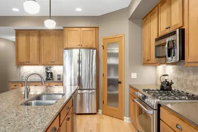 8797 Upper 7th Place, Lake Elmo, MN 55042 - Photo 4