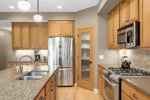 8797 Upper 7th Pl, Lake Elmo, MN 55042 - Photo 4