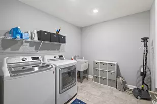 8384 Yearling Trl, Woodbury, MN 55129 - Photo 46