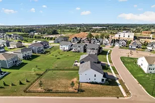8384 Yearling Trl, Woodbury, MN 55129 - Photo 56