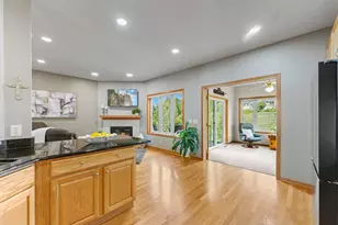 19110 Inndale Dr, Lakeville, MN 55044 - Photo 18