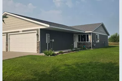 1603 16th Avenue N, Princeton, MN 55371 - Photo 2