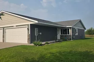 1603 16th Ave N, Princeton, MN 55371 - Photo 2