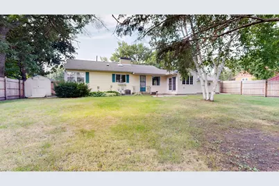 504 19th Avenue SW, Willmar, MN 56201 - Photo 2