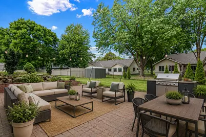 3749 Goodwin Court N, Oakdale, MN 55128 - Photo 10