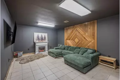 702 8th Street SW, Wells, MN 56097 - Photo 24