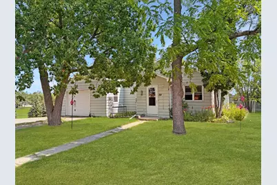 318 Clearwater Avenue NW, Bagley, MN 56621 - Photo 2