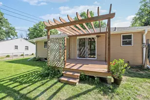 7314 Hayes St NE, Fridley, MN 55432 - Photo 32