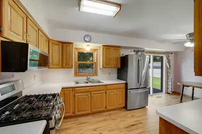 7314 Hayes Street NE, Fridley, MN 55432 - Photo 6