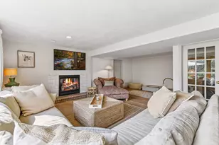 15803 Holdridge Rd E, Wayzata, MN 55391 - Photo 32