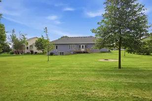 1572 Gray Fox Dr NE, Owatonna, MN 55060 - Photo 44