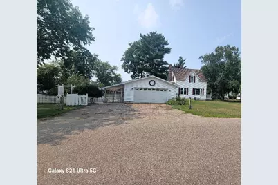 101 Leslie Avenue W, Clarissa, MN 56440 - Photo 2